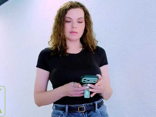 AureliaFly live cam on BongaCams
