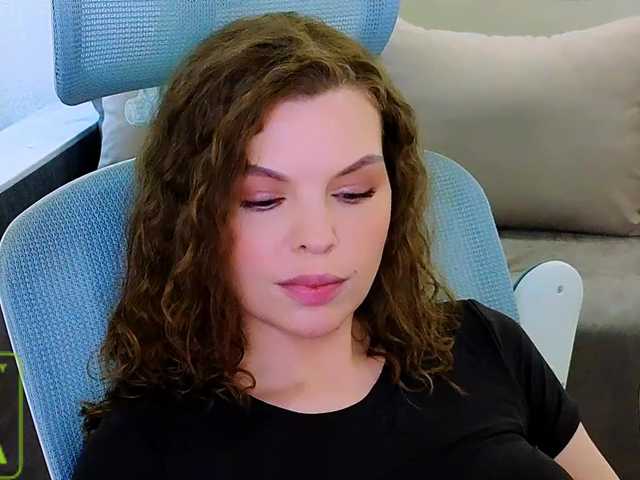 AureliaFly live cam on BongaCams
