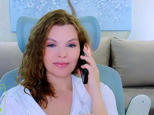 AureliaFly live cam on BongaCams