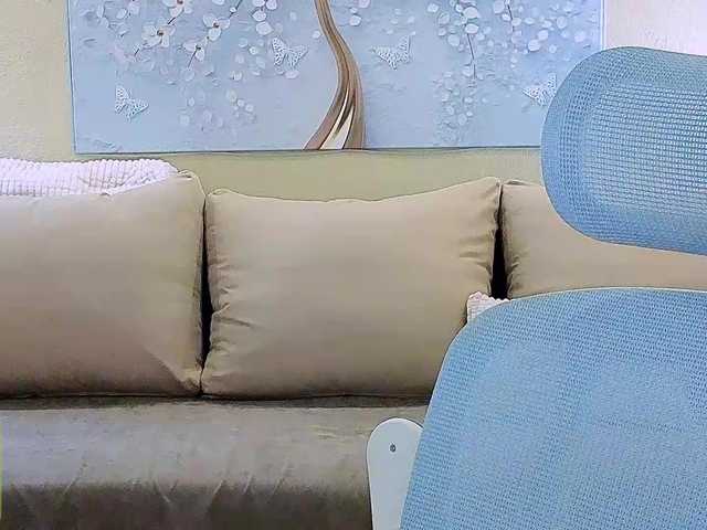 AureliaFly's BongaCams show and profile