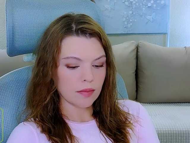 AureliaFly live cam on BongaCams