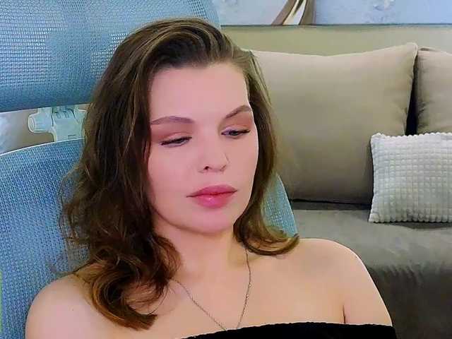 AureliaFly's BongaCams show and profile