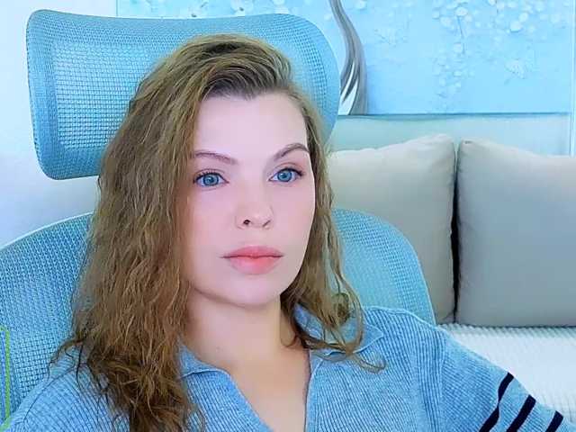 AureliaFly live cam on BongaCams