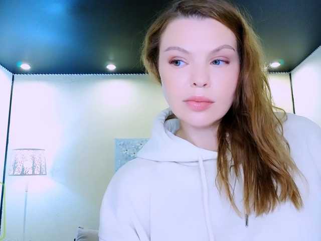 AureliaFly live cam on BongaCams