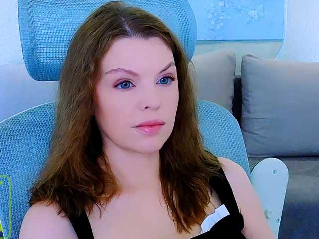 AureliaFly live cam on BongaCams