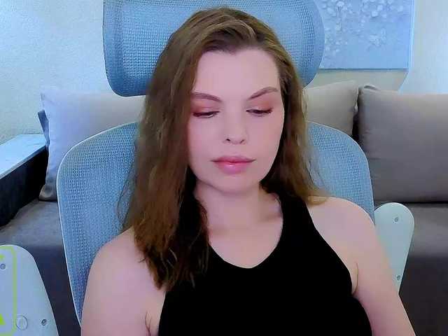 AureliaFly live cam on BongaCams