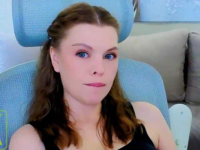 AureliaFly live cam on BongaCams