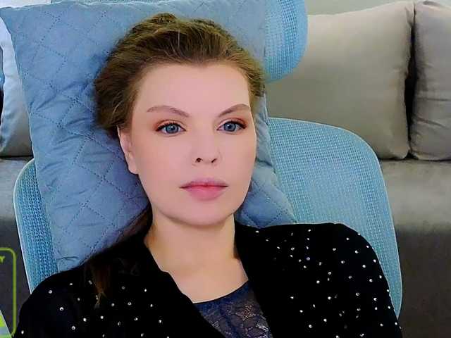 AureliaFly live cam on BongaCams