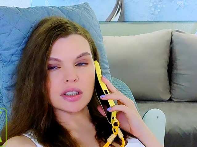 AureliaFly live cam on BongaCams
