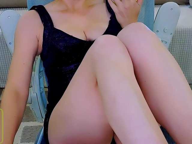 AureliaFly live cam on BongaCams