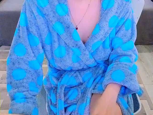 AureliaFly's BongaCams show and profile