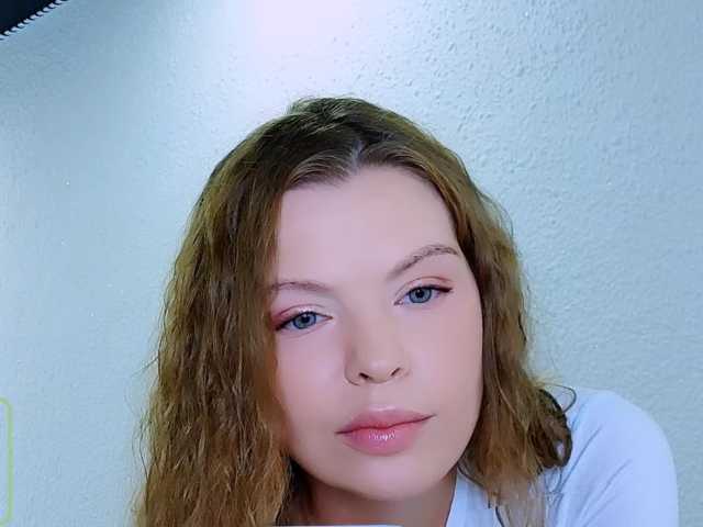 AureliaFly live cam on BongaCams