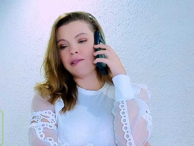 AureliaFly live cam on BongaCams