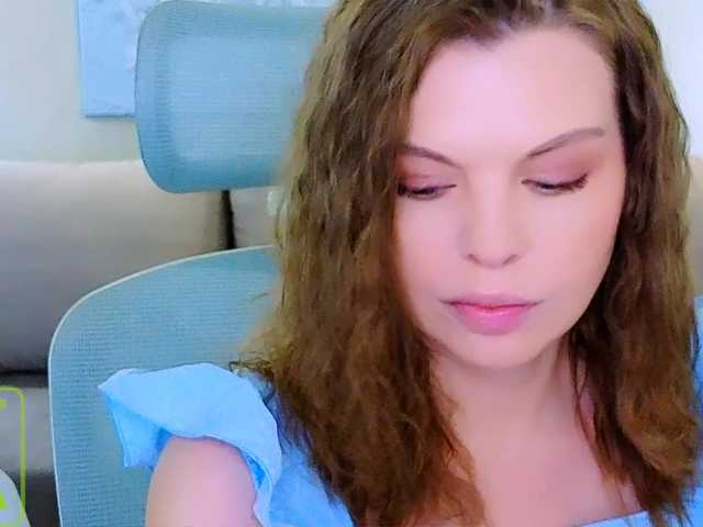 AureliaFly live cam on BongaCams