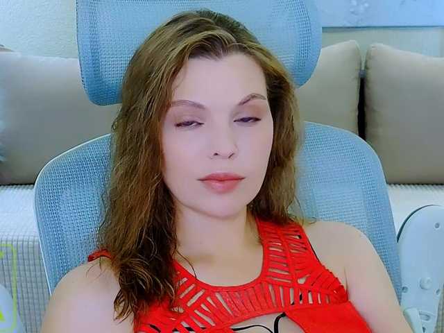 AureliaFly live cam on BongaCams