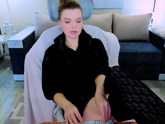 AureliaFly, en vivo ahora en BongaCams