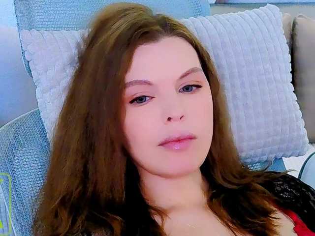 AureliaFly live cam on BongaCams