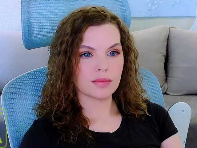 AureliaFly live cam on BongaCams