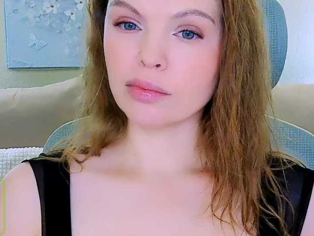 Sopphia live cam on BongaCams