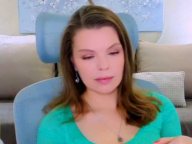 AureliaFly's BongaCams show and profile