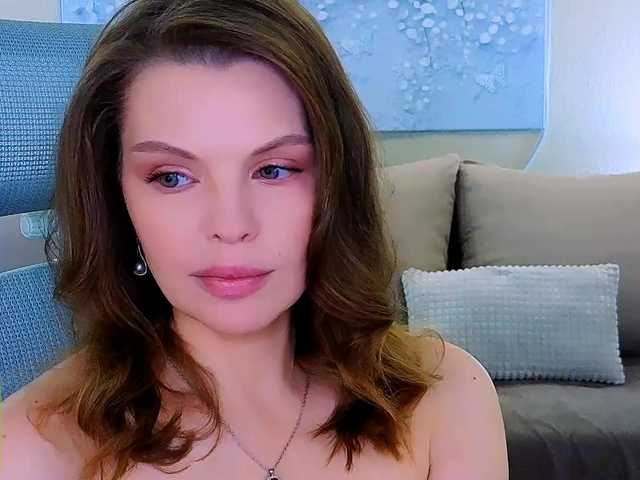 AureliaFly's BongaCams show and profile