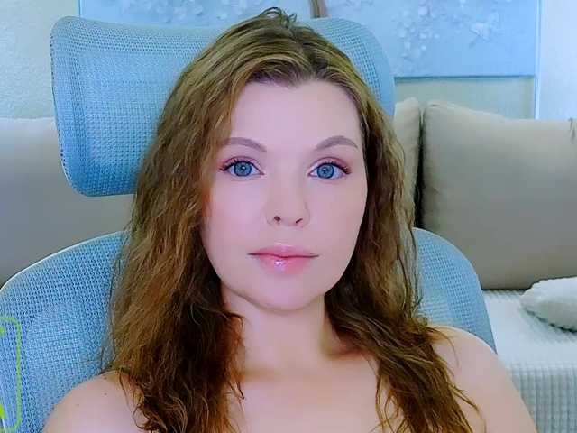 Sopphia live cam preview