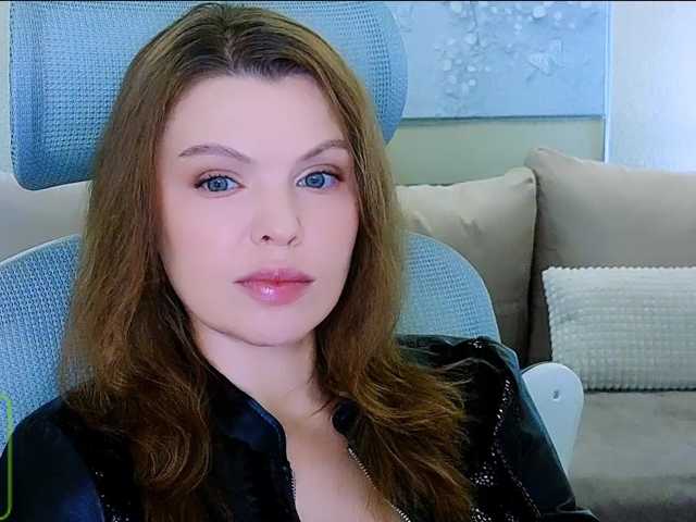 AureliaFly live cam on BongaCams