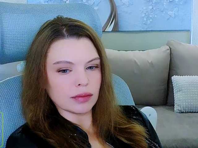 AureliaFly live cam on BongaCams