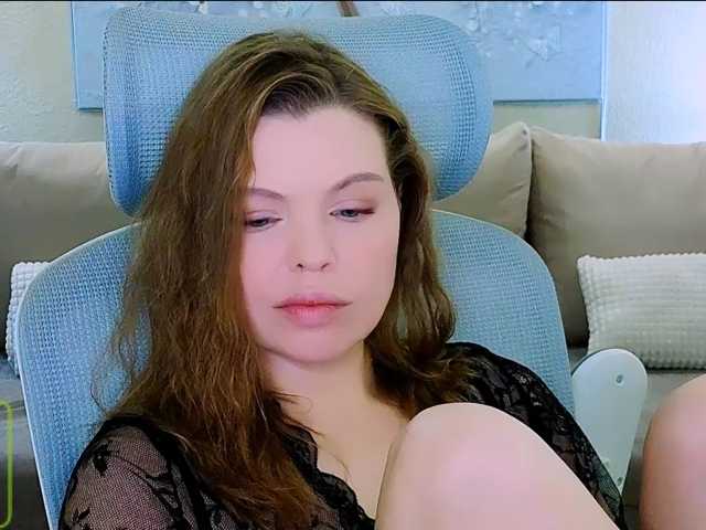 AureliaFly live cam on BongaCams