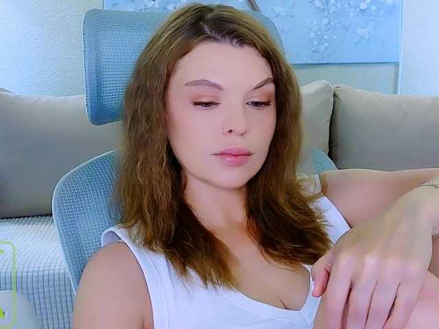 AureliaFly live cam on BongaCams