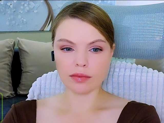 AureliaFly live cam on BongaCams