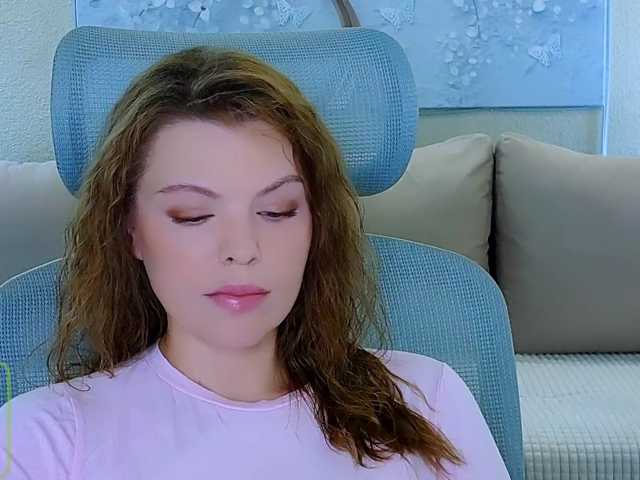 AureliaFly live cam on BongaCams