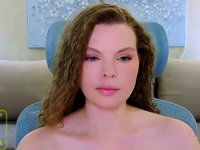 AureliaFly live cam on BongaCams