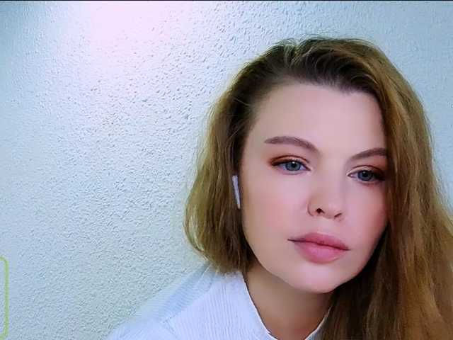 AureliaFly live cam on BongaCams