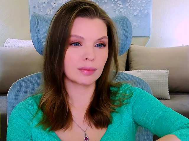 AureliaFly's BongaCams show and profile