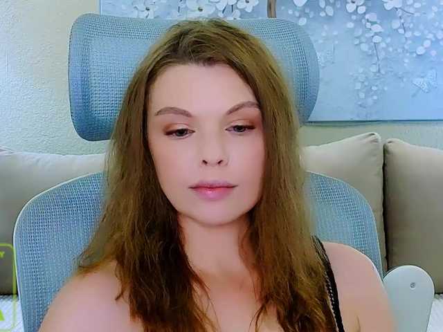 AureliaFly live cam on BongaCams