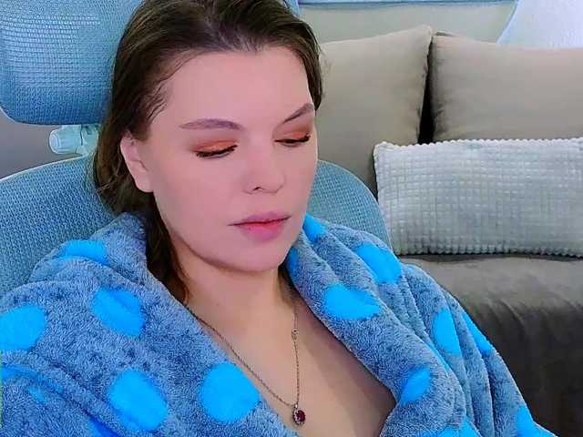 AureliaFly's BongaCams show and profile