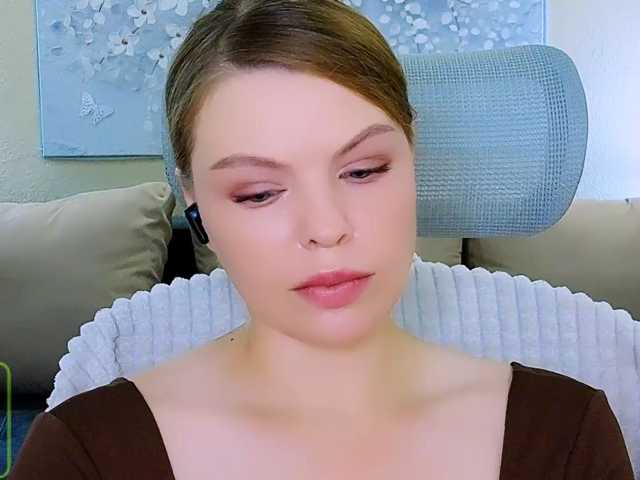 AureliaFly live cam on BongaCams