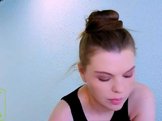 AureliaFly live cam on BongaCams