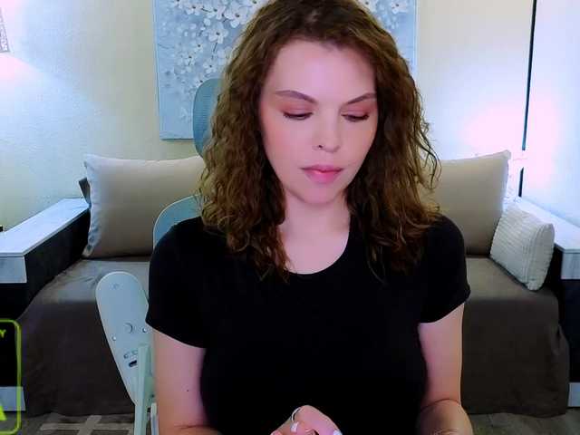 AureliaFly live cam on BongaCams