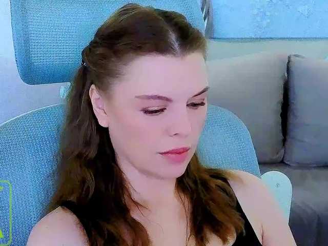 AureliaFly live cam on BongaCams