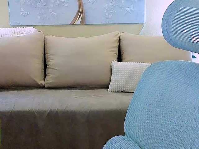 AureliaFly's BongaCams show and profile