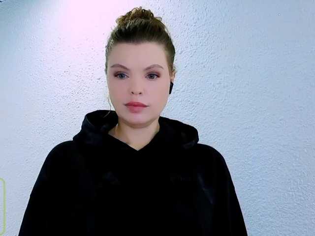 AureliaFly live cam on BongaCams