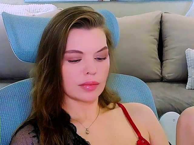 AureliaFly's BongaCams show and profile