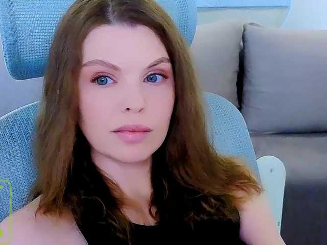 AureliaFly live cam on BongaCams
