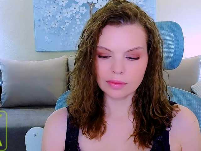AureliaFly live cam on BongaCams