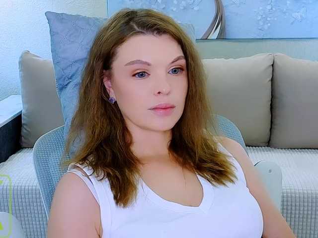 AureliaFly live cam on BongaCams