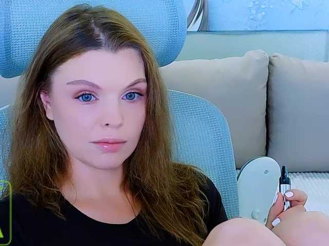 AureliaFly live cam on BongaCams