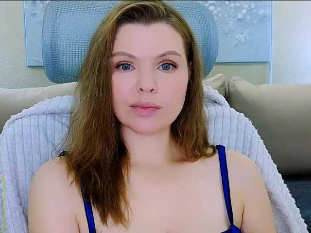 AureliaFly live cam on BongaCams