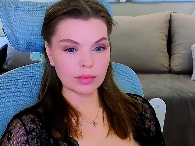 AureliaFly's BongaCams show and profile